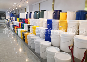 污毛片网站在线观看吉安容器一楼涂料桶、机油桶展区